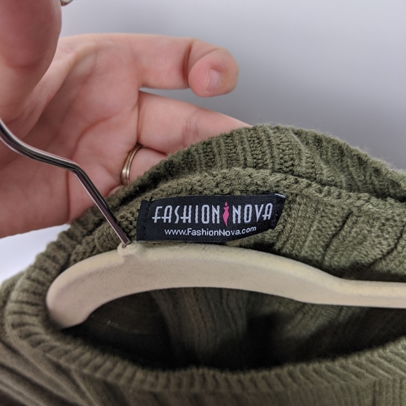 Fashion Nova Olive Green Oversized Cropped Sweater - Picture 3 of 4